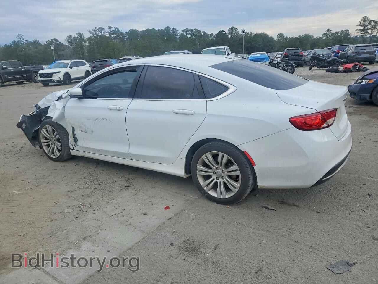 2016 CHRYSLER 200 - VIN: 1C3CCCAB6GN103527 - Фото 2