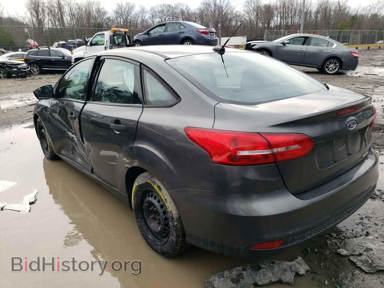 2015 FORD FOCUS - VIN: 1FADP3E22FL215708 - Photo 2