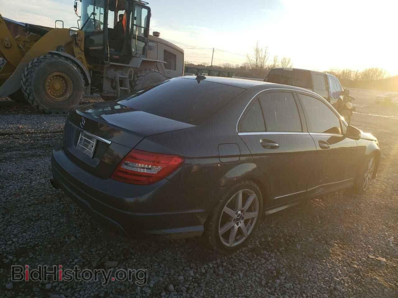 2013 MERCEDES-BENZ C-CLASS - VIN: WDDGF4HB2DR274298 - Фото 3