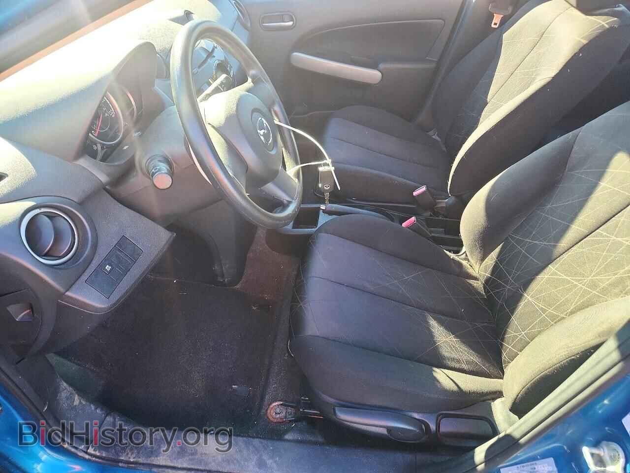 2011 Mazda 2 (VIN JM1DE1HZ4B0112105) — photo 7 of 12