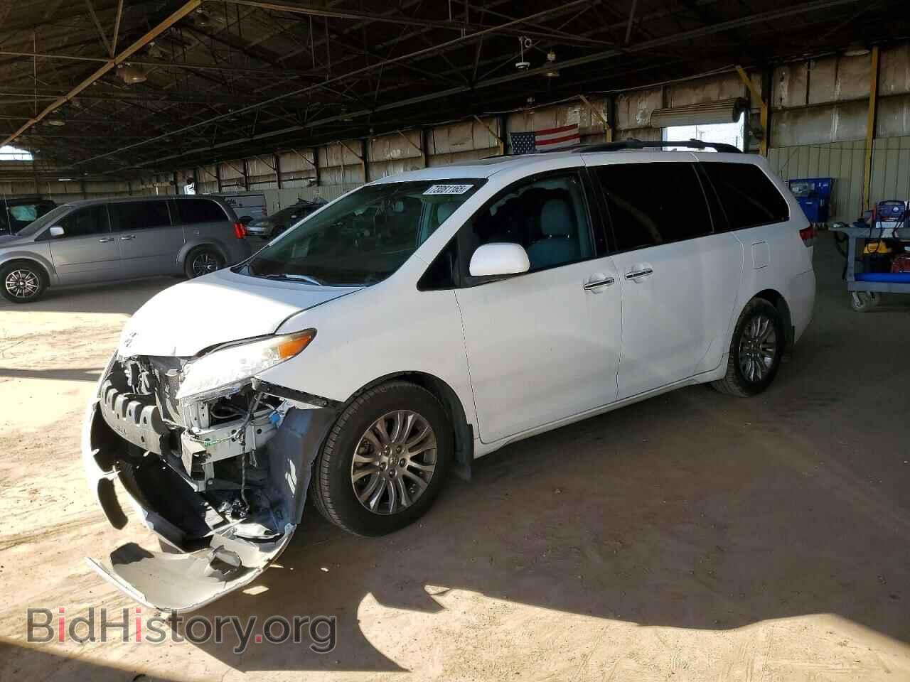 Фотография 5TDYK3DC9BS172630 - TOYOTA All Models 2011