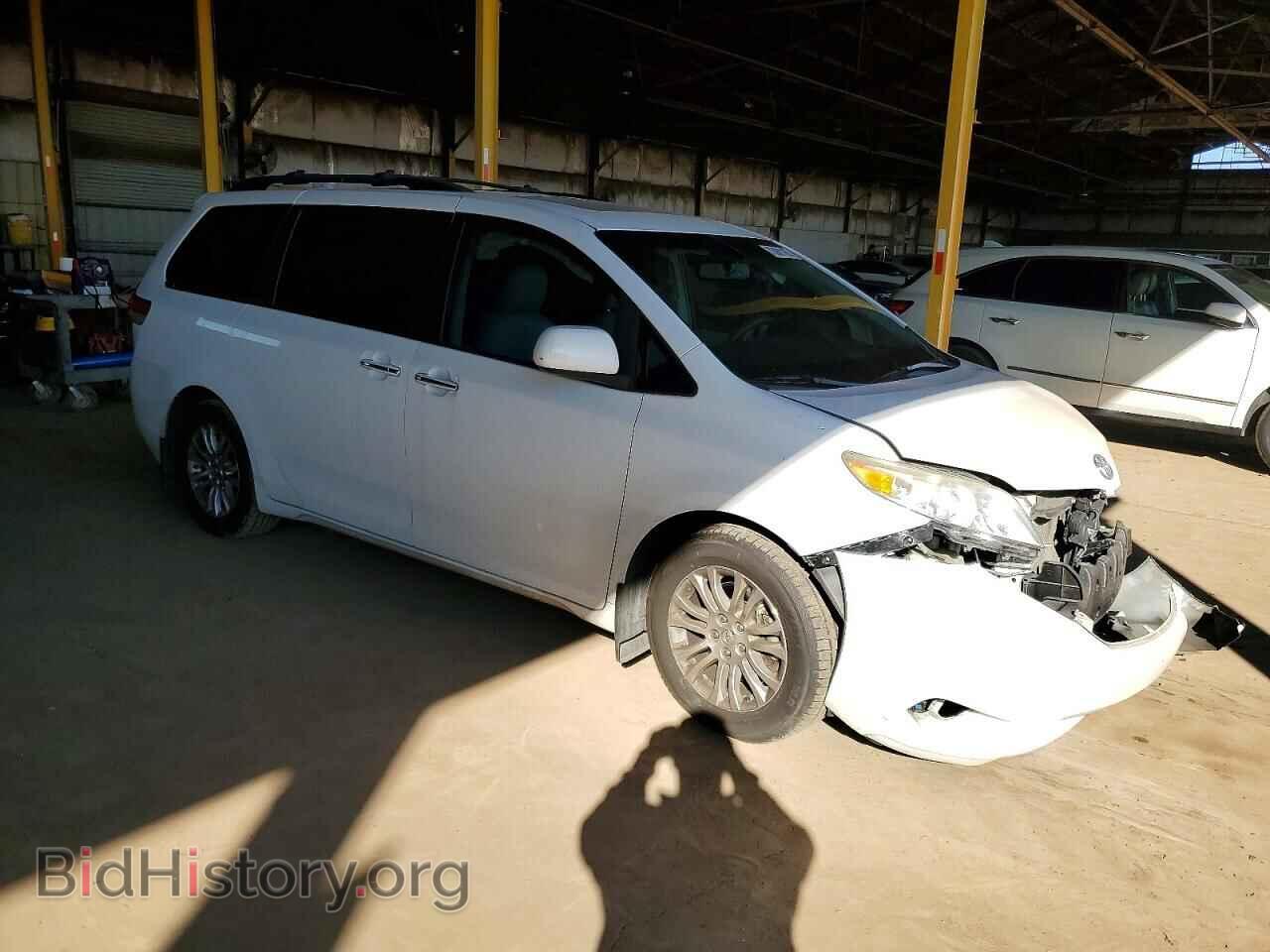 2011 TOYOTA All Models - VIN: 5TDYK3DC9BS172630 - Фото 4