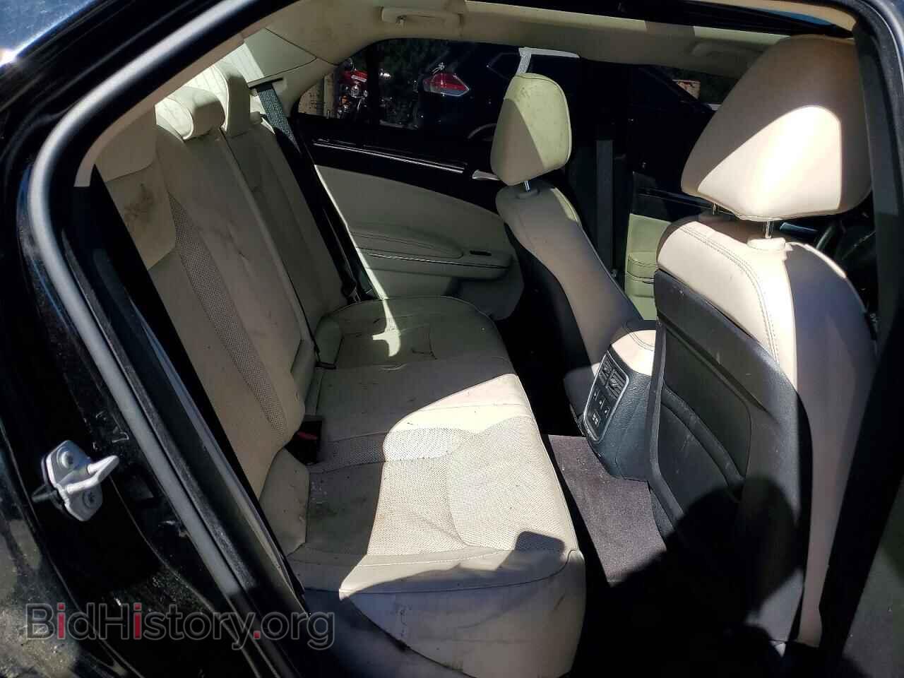 2016 CHRYSLER 300 - VIN: 2C3CCAEG2GH358131 - Photo 10