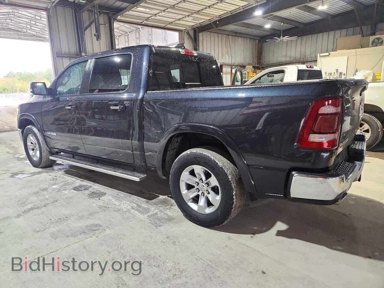 2021 RAM 1500 - VIN: 1C6SRFJT7MN793713 - Фото 2