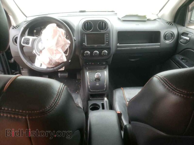 2011 Jeep COMPASS (VIN 1J4NT5FB2BD167341) — фото 8 из 13