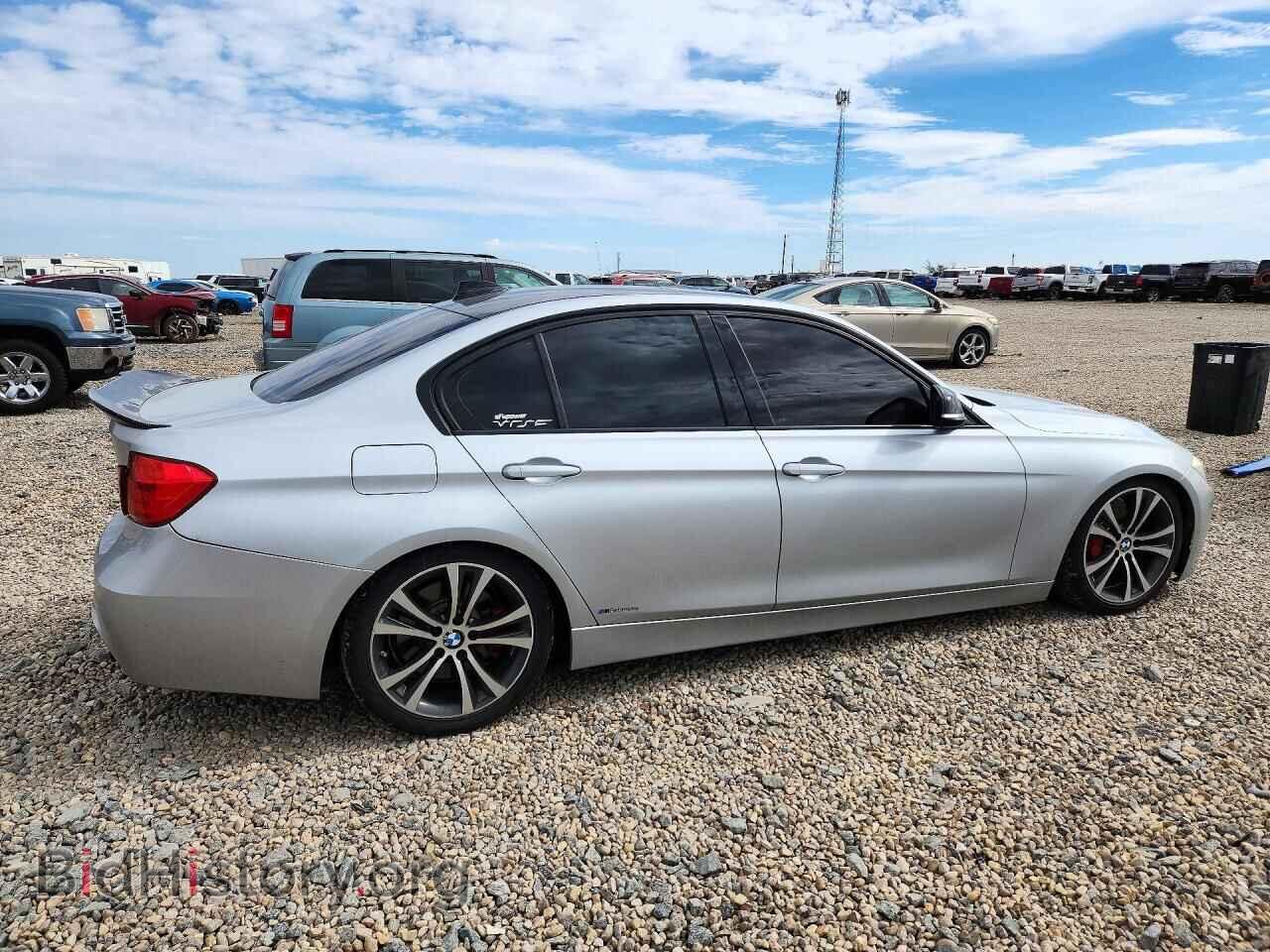 2013 BMW 3 SERIES - VIN: WBA3A9C59DF474924 - Photo 3