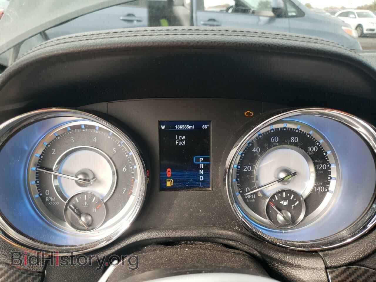 2013 CHRYSLER 300 - VIN: 2C3CCAAG4DH510041 - Фото 9