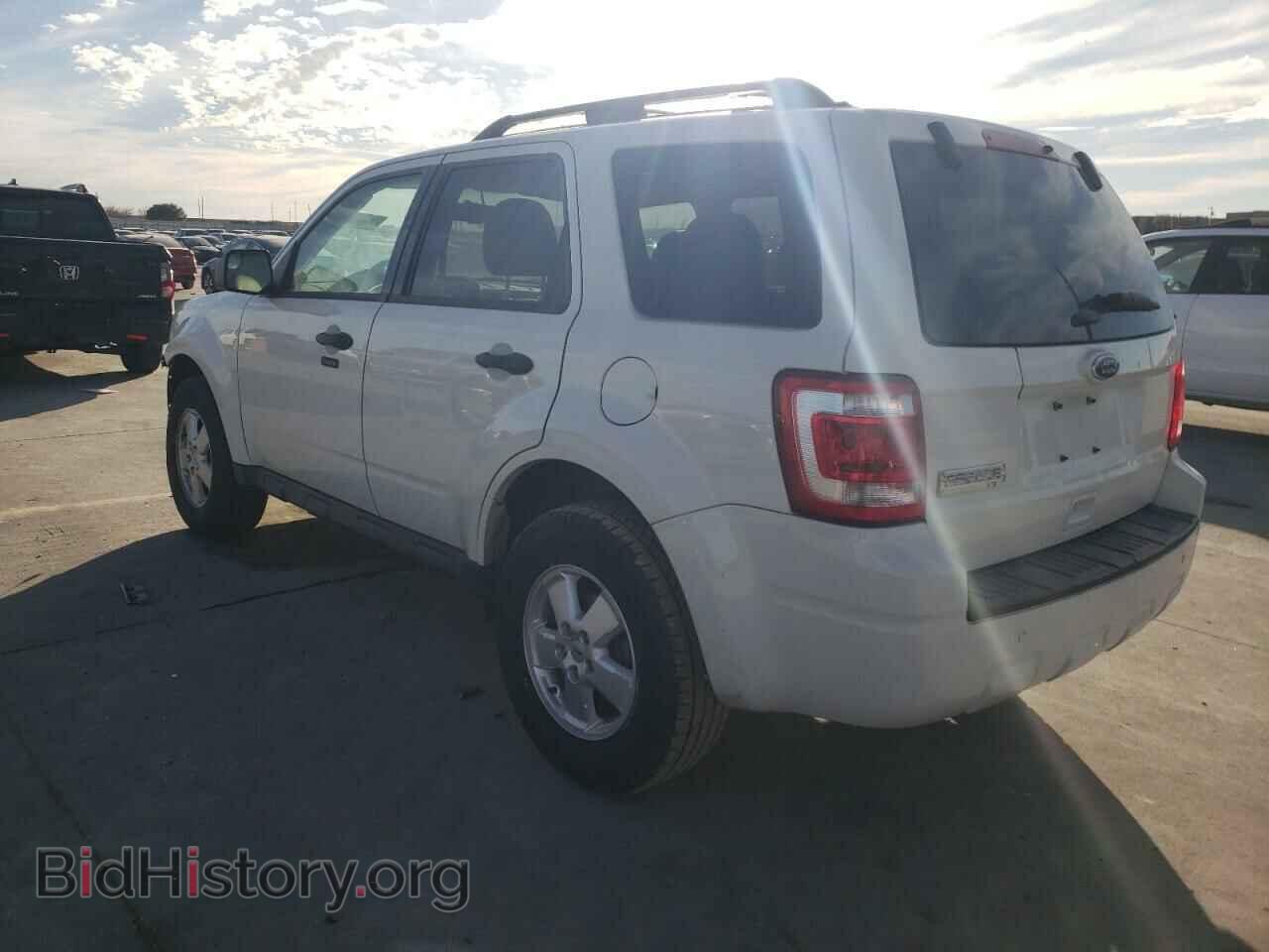 2012 FORD ESCAPE - VIN: 1FMCU0D70CKC67989 - Фото 2
