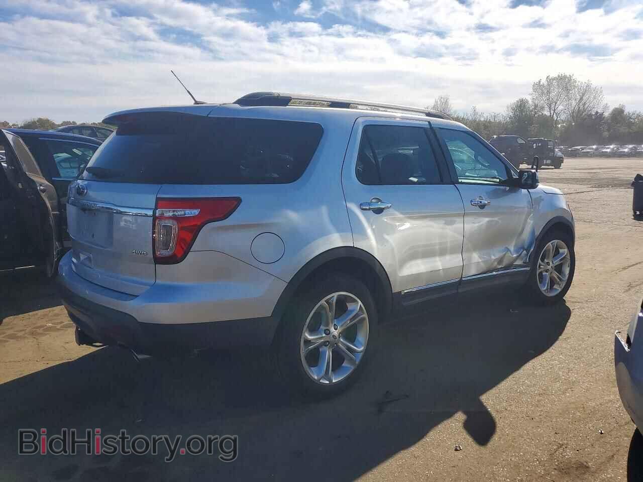 2014 Ford EXPLORER (VIN 1FM5K8F82EGA83453) — фото 3 из 13