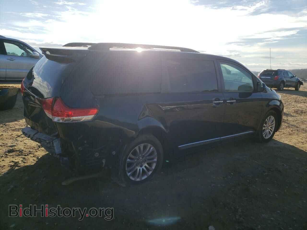 2012 TOYOTA All Models - VIN: 5TDYK3DC2CS254054 - Фото 3