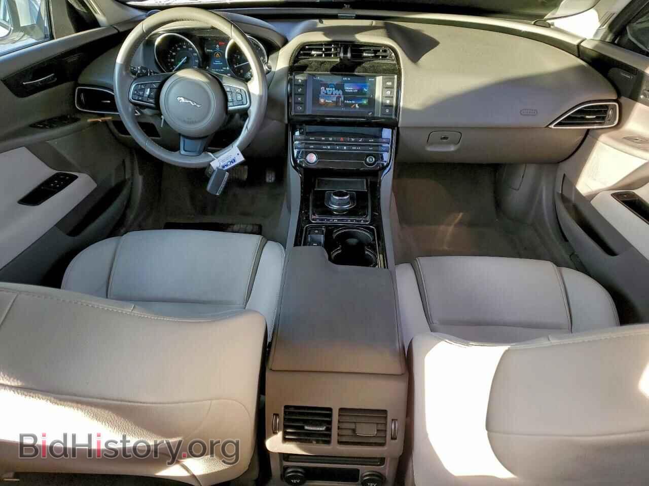 2017 JAGUAR XE - VIN: SAJAD4BG9HA957258 - Фото 8
