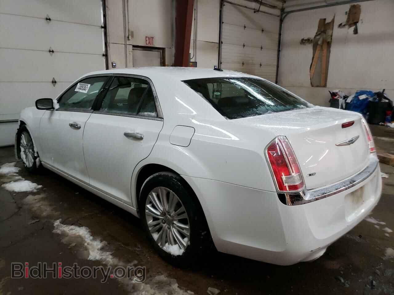 2013 CHRYSLER 300 - VIN: 2C3CCAKT8DH541448 - Фото 2