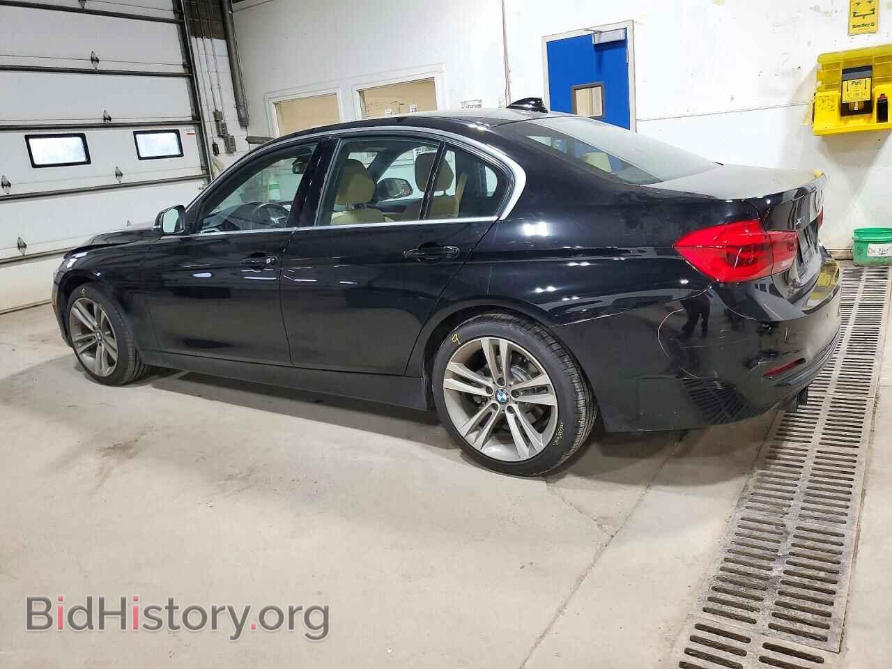 2017 BMW 3 SERIES (VIN WBA8D9G52HNT91449) — фото 2 из 15