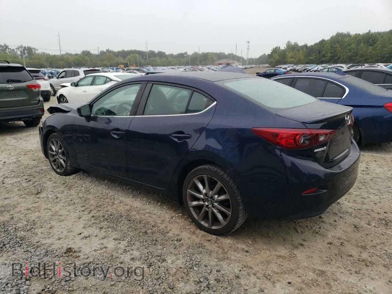 2018 MAZDA 3 - VIN: 3MZBN1V32JM174358 - Фото 2