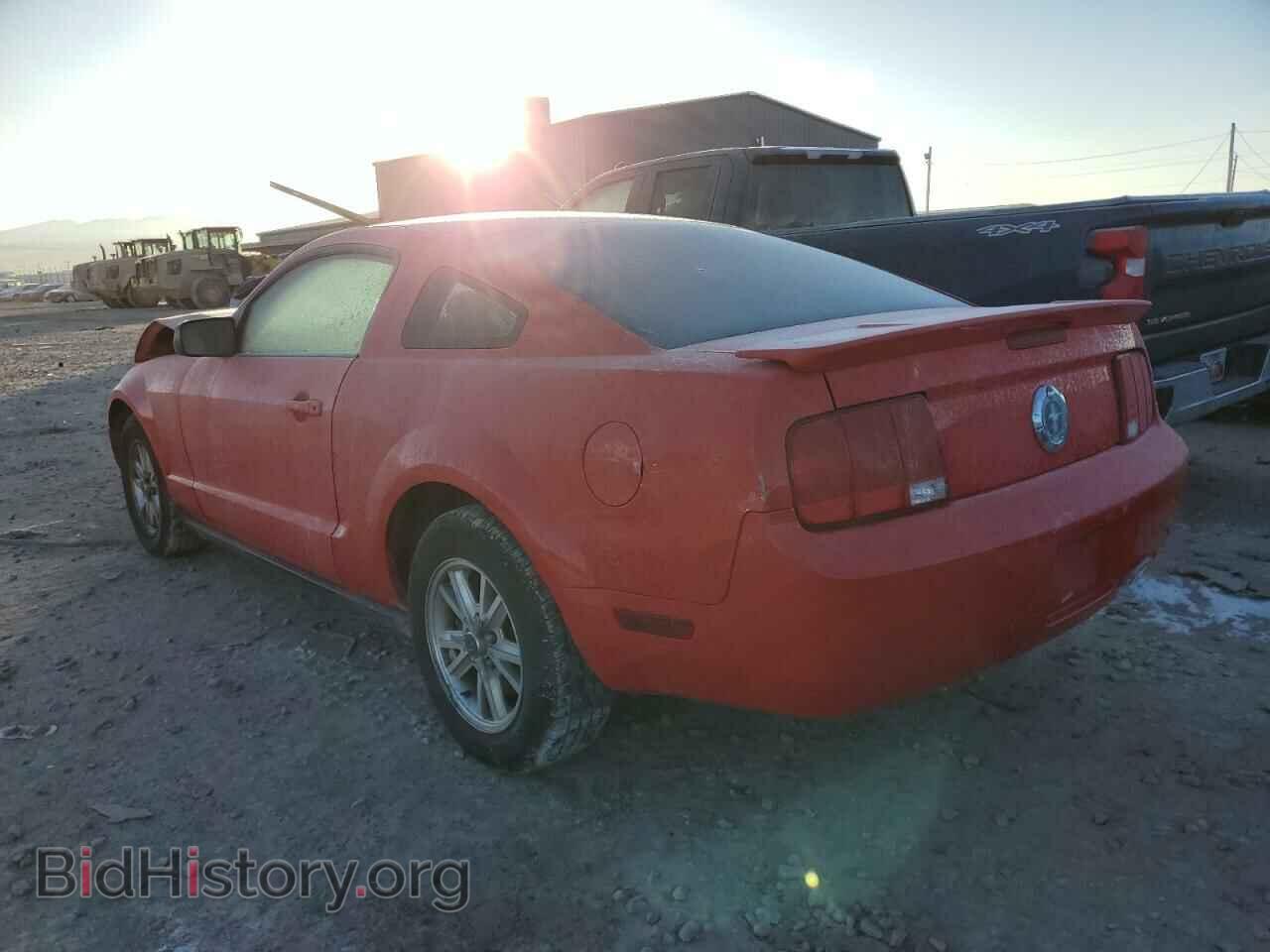 2007 FORD MUSTANG - VIN: 1ZVFT80N075370290 - Фото 2