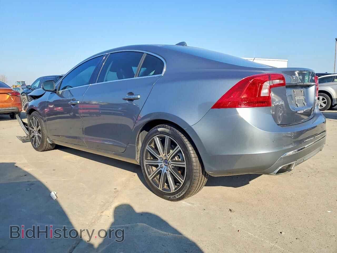 2017 VOLVO S60 - VIN: LYV402HM2HB140926 - Фото 2