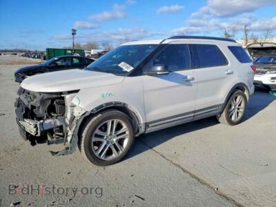 2017 Ford EXPLORER XLT, белый — VIN 1FM5K7D82HGD99047, Copart