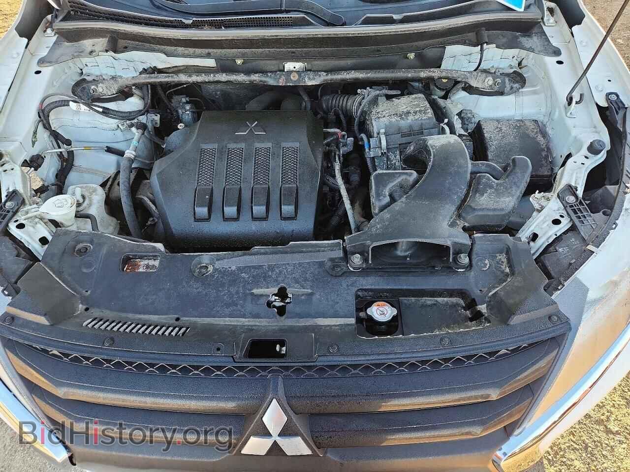 2019 Mitsubishi ECLIPSE (VIN JA4AT4AA5KZ000739) — photo 11 of 14