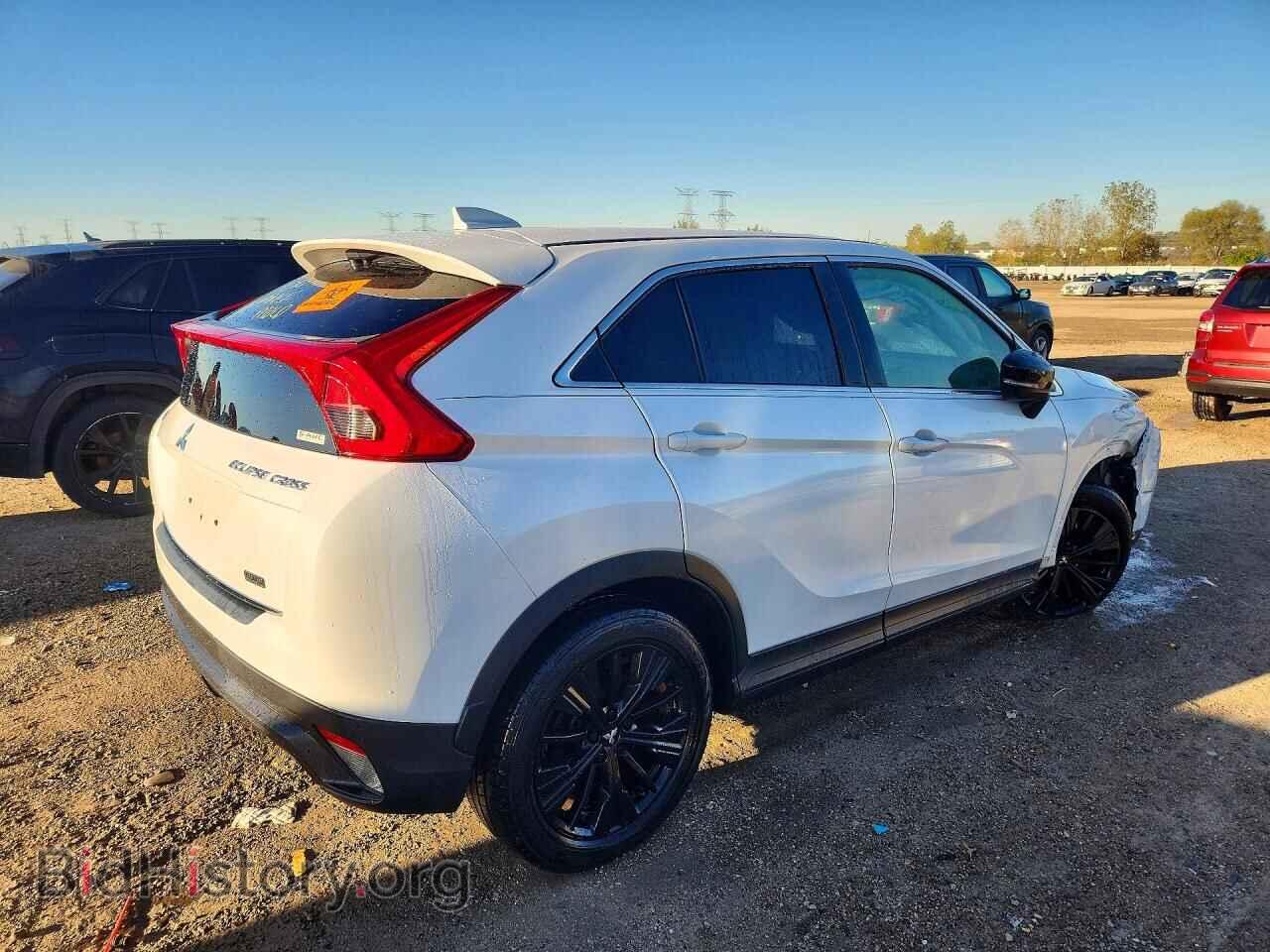 2019 Mitsubishi ECLIPSE (VIN JA4AT4AA5KZ000739) — photo 3 of 14