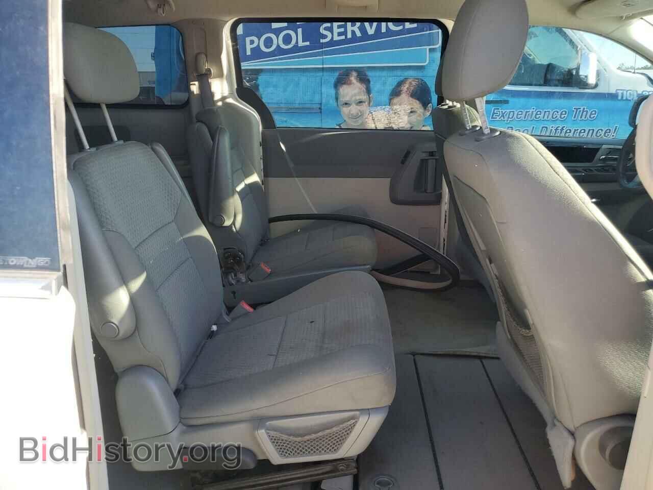 2010 DODGE CARAVAN - VIN: 2D4RN5D11AR100210 - Фото 11
