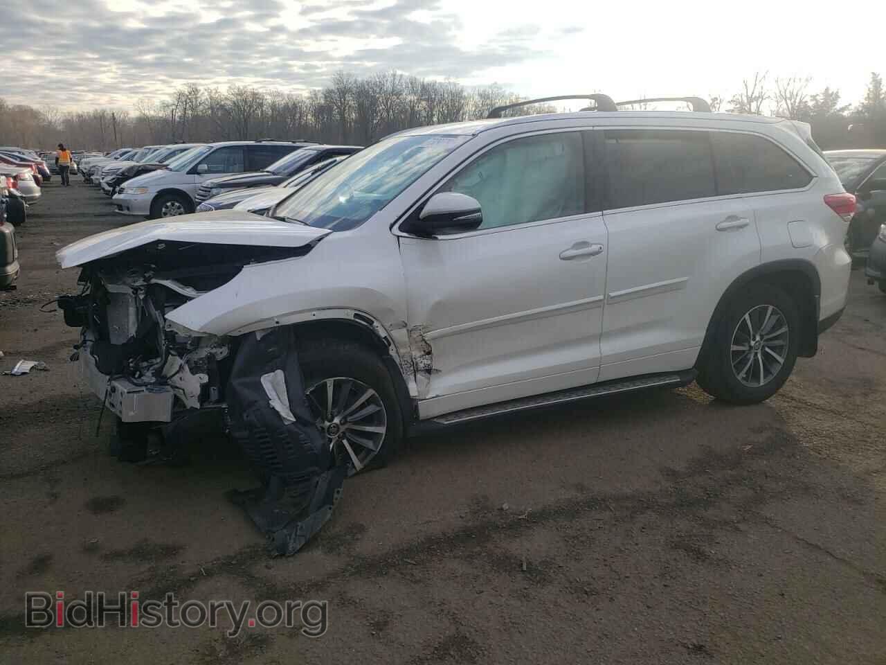Фотография 5TDJZRFH5JS857084 - TOYOTA HIGHLANDER 2018
