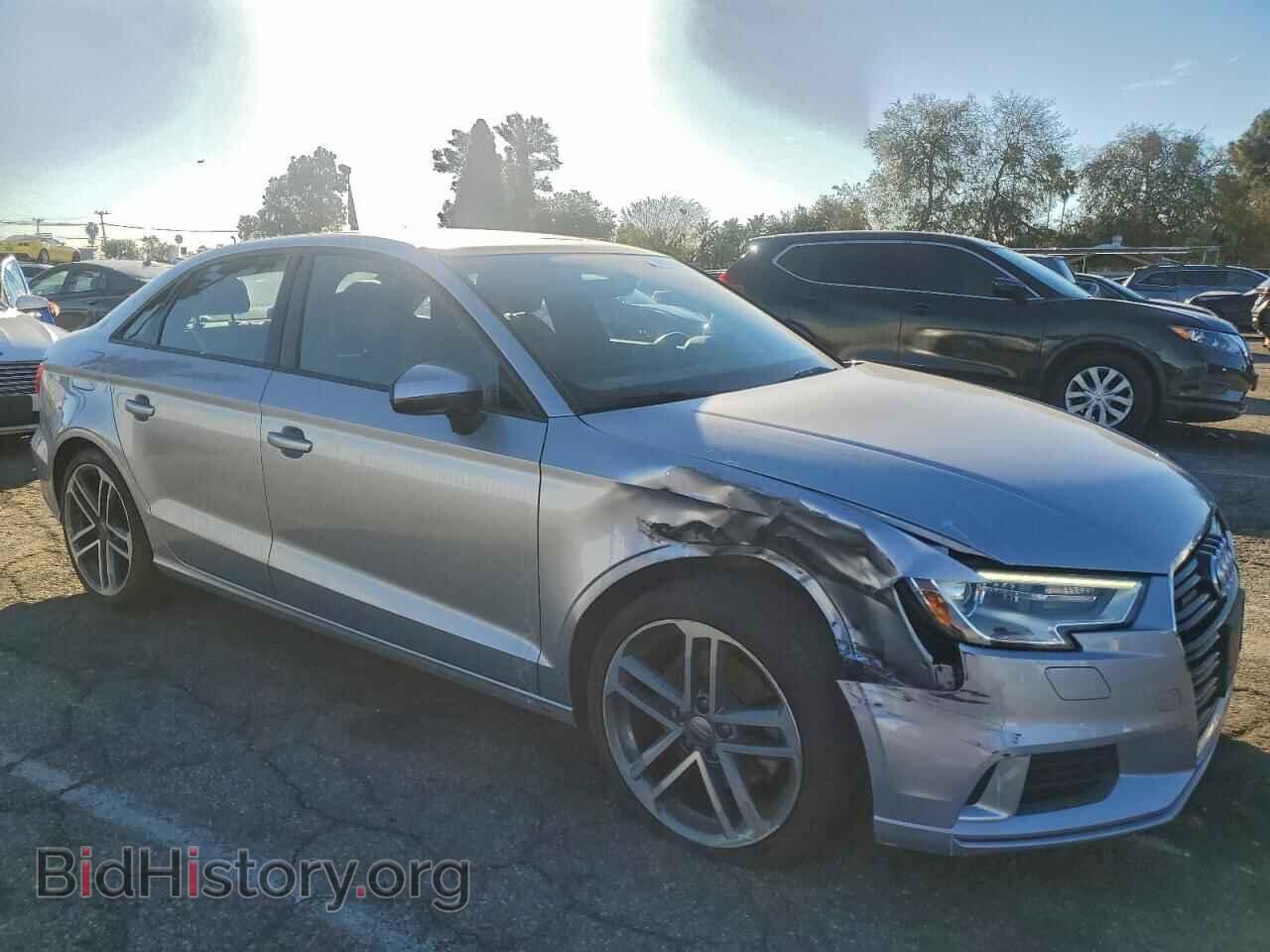 2018 AUDI A3 - VIN: WAUB8GFF9J1018186 - Фото 4