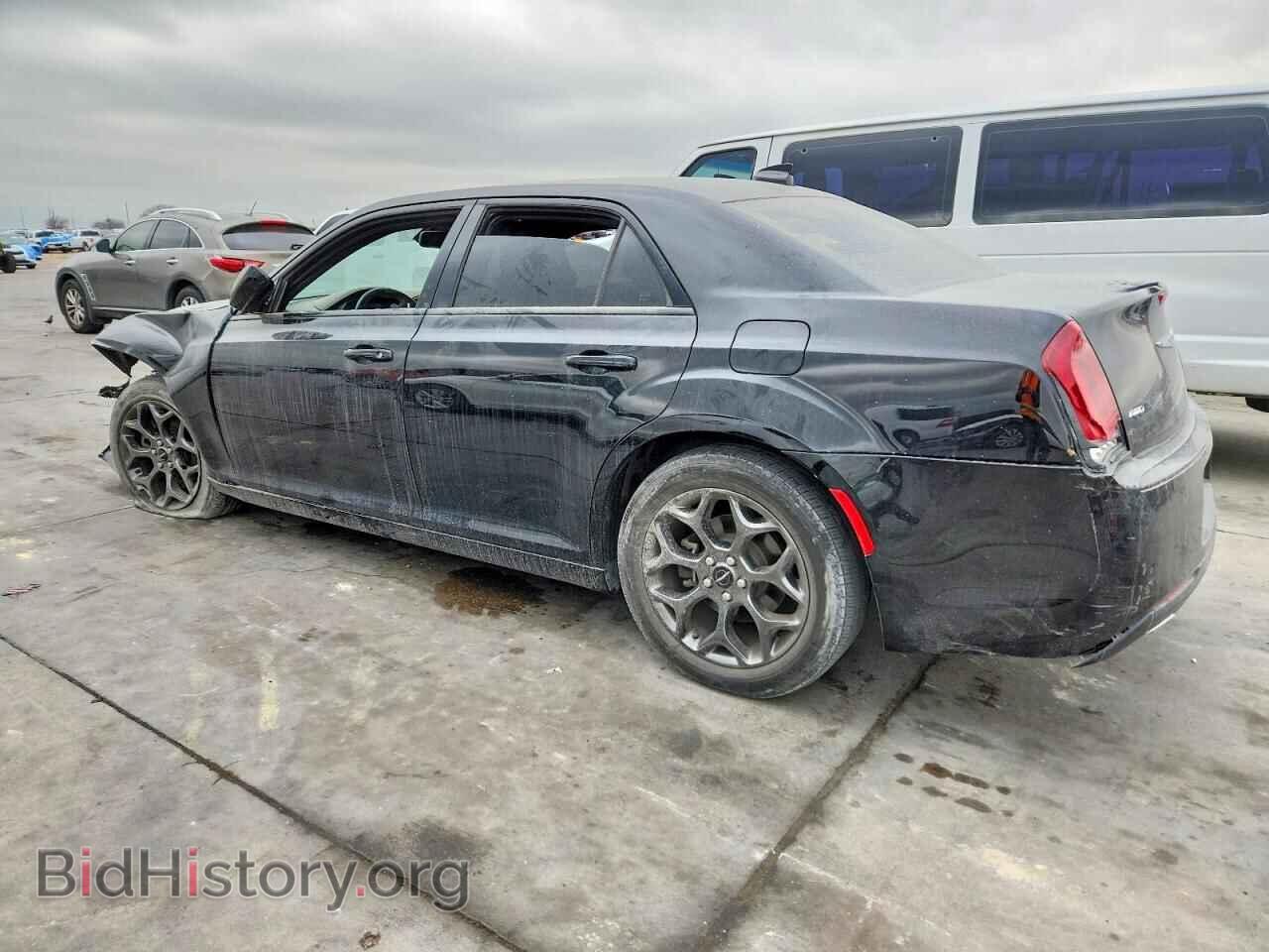 2017 CHRYSLER 300 - VIN: 2C3CCAGG0HH516819 - Фото 2
