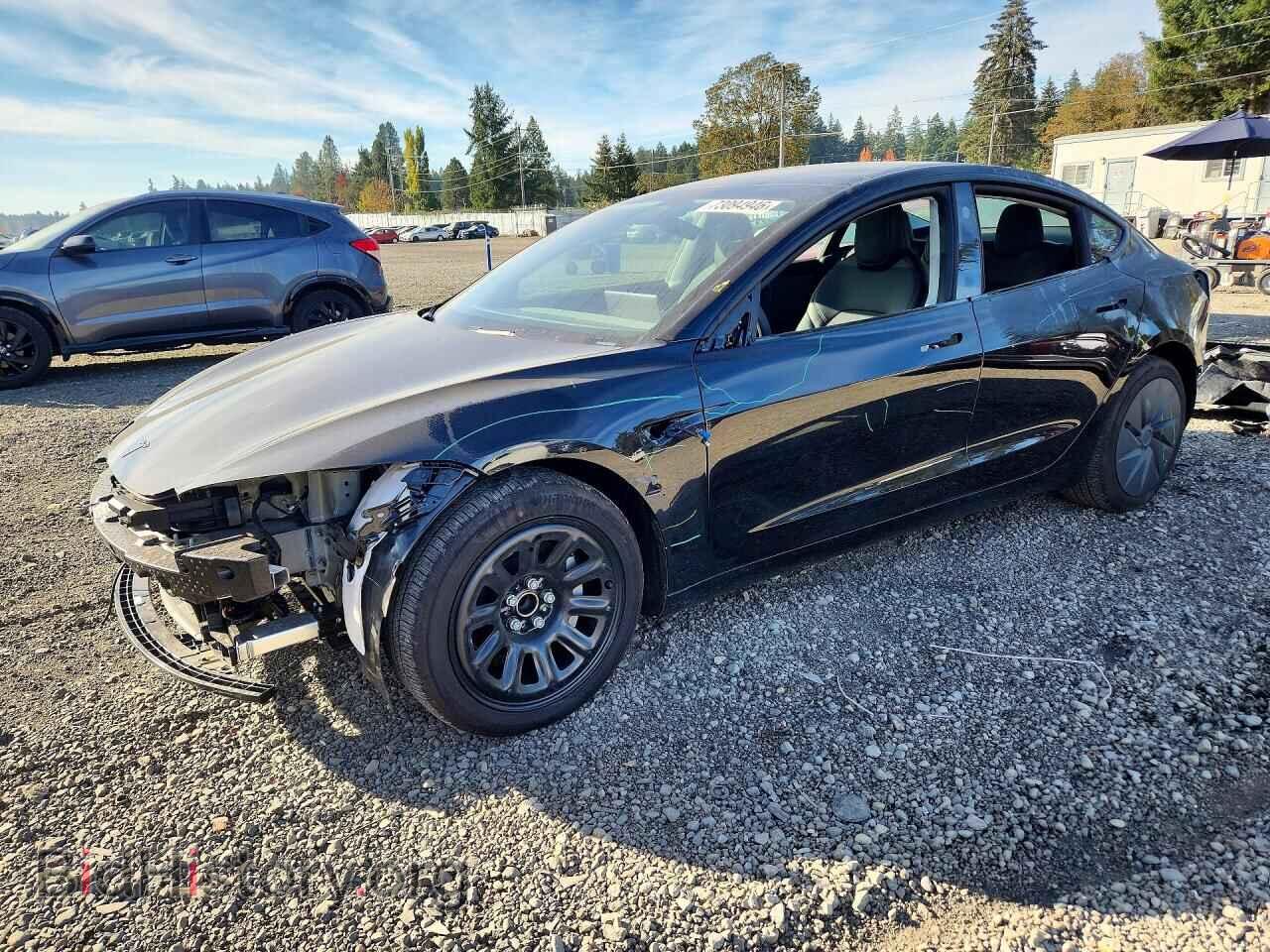 2026 Tesla MODEL 3 (VIN 5YJ3E1EA2TF146069) — фото 1 из 13, Copart, повреждение: бок