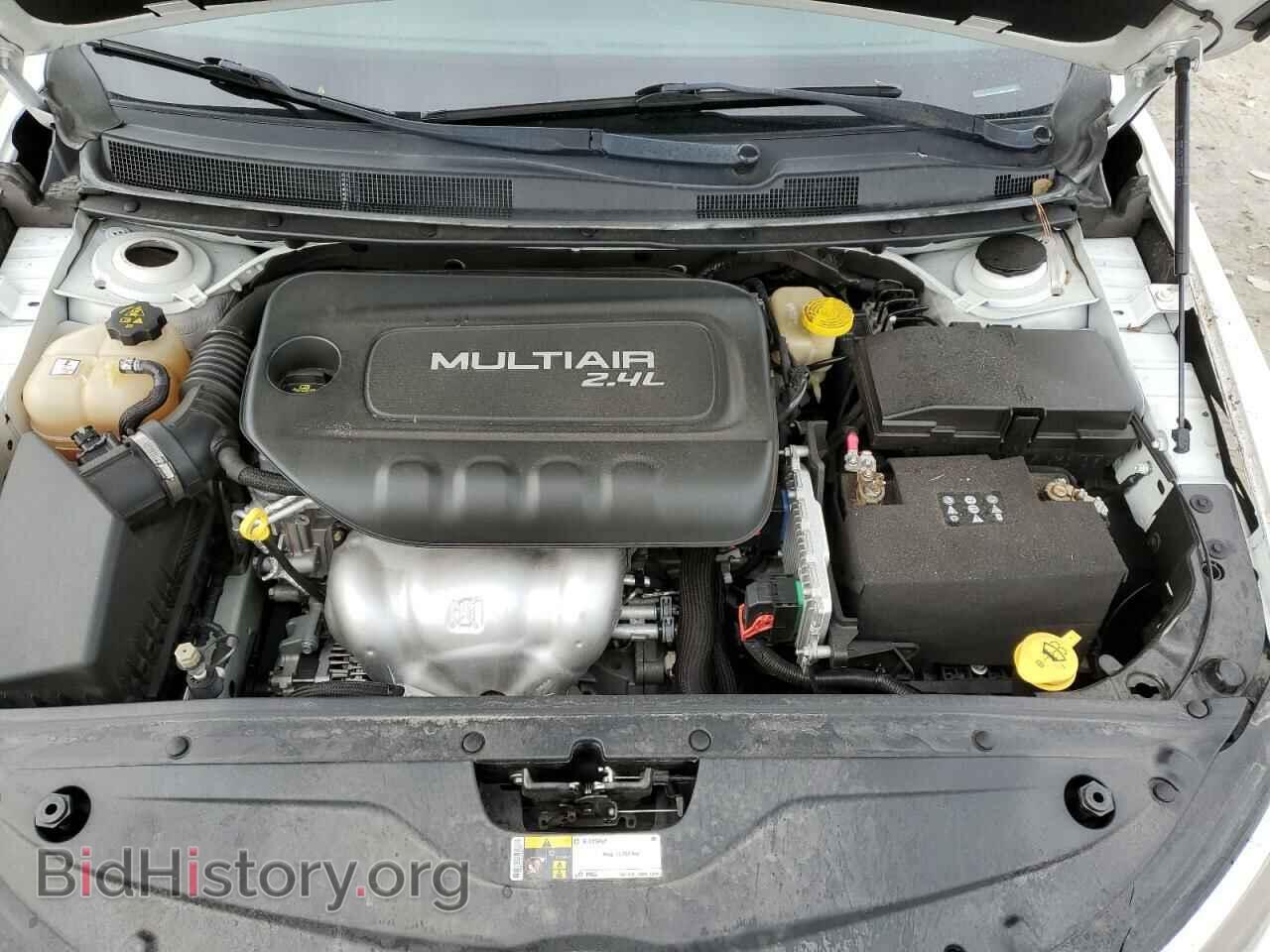 2016 CHRYSLER 200 - VIN: 1C3CCCAB4GN136087 - Photo 11
