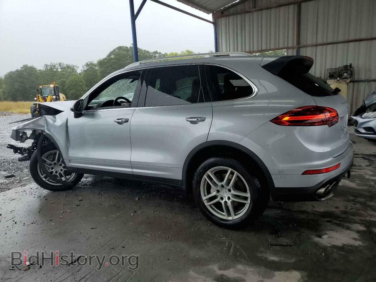 2016 PORSCHE CAYENNE - VIN: WP1AB2A2XGLA93014 - Photo 2