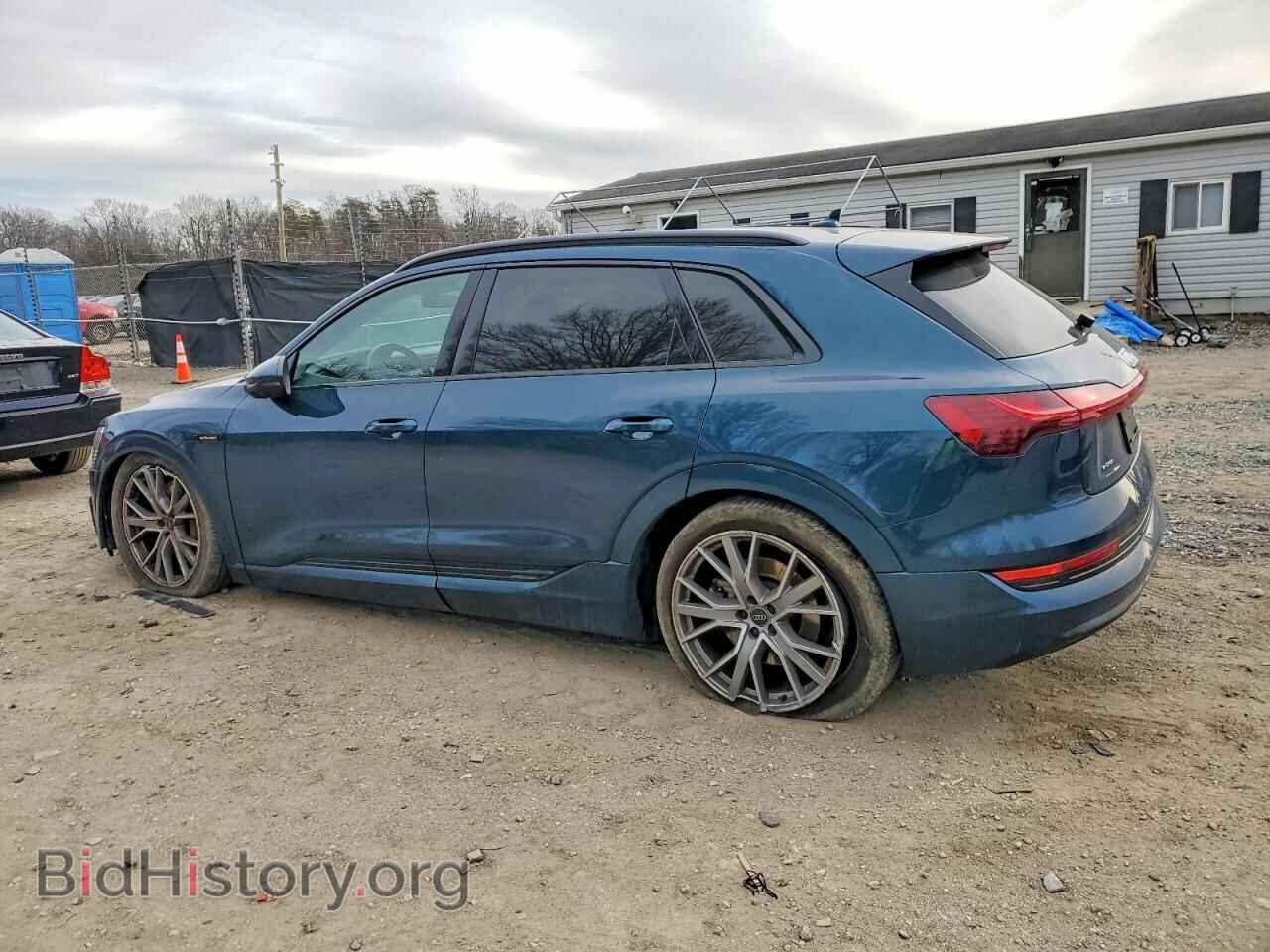 2021 AUDI E-TRON - VIN: WA1VAAGE9MB017152 - Photo 2