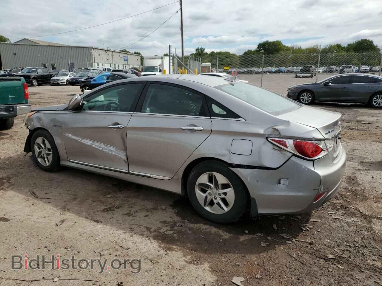 2011 HYUNDAI SONATA - VIN: KMHEC4A40BA003284 - Фото 2