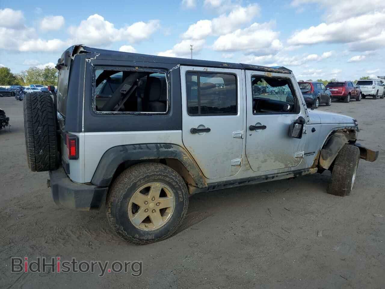 2011 JEEP WRANGLER - VIN: 1J4BA6H13BL602103 - Фото 3