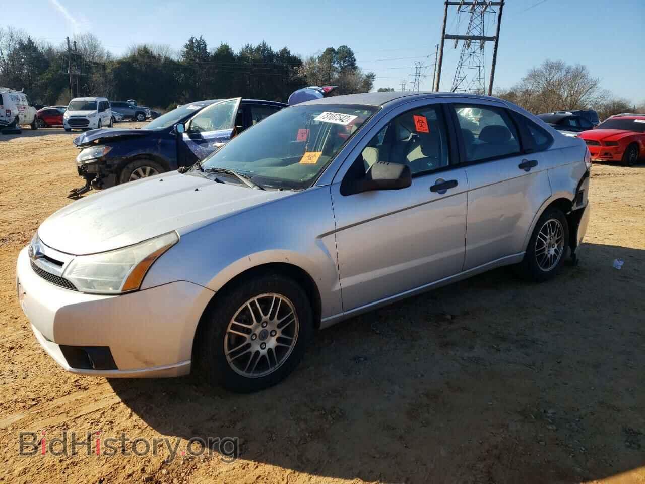 Photo 1FAHP3FN3AW260772 - FORD FOCUS 2010