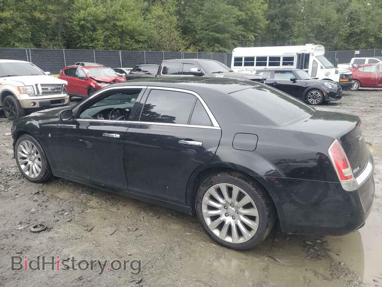 2013 CHRYSLER 300 - VIN: 2C3CCAAG9DH698457 - Фото 2