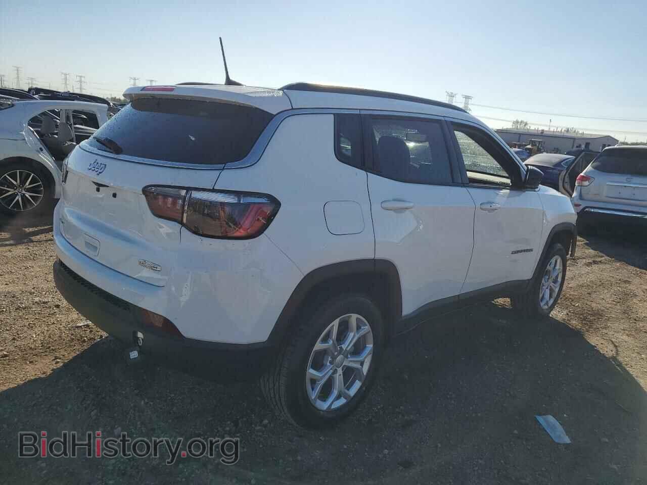 2024 JEEP COMPASS - VIN: 3C4NJDBN0RT166506 - Фото 3