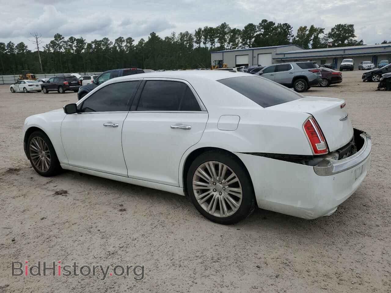 2014 CHRYSLER 300 - VIN: 2C3CCAEG2EH223051 - Фото 2