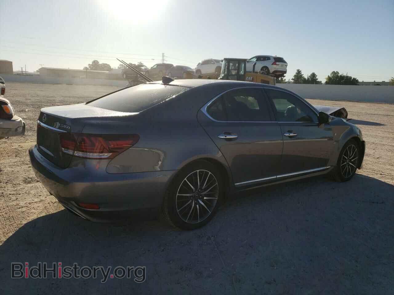 2014 LEXUS LS460 - VIN: JTHBL5EF4E5130818 - Photo 3