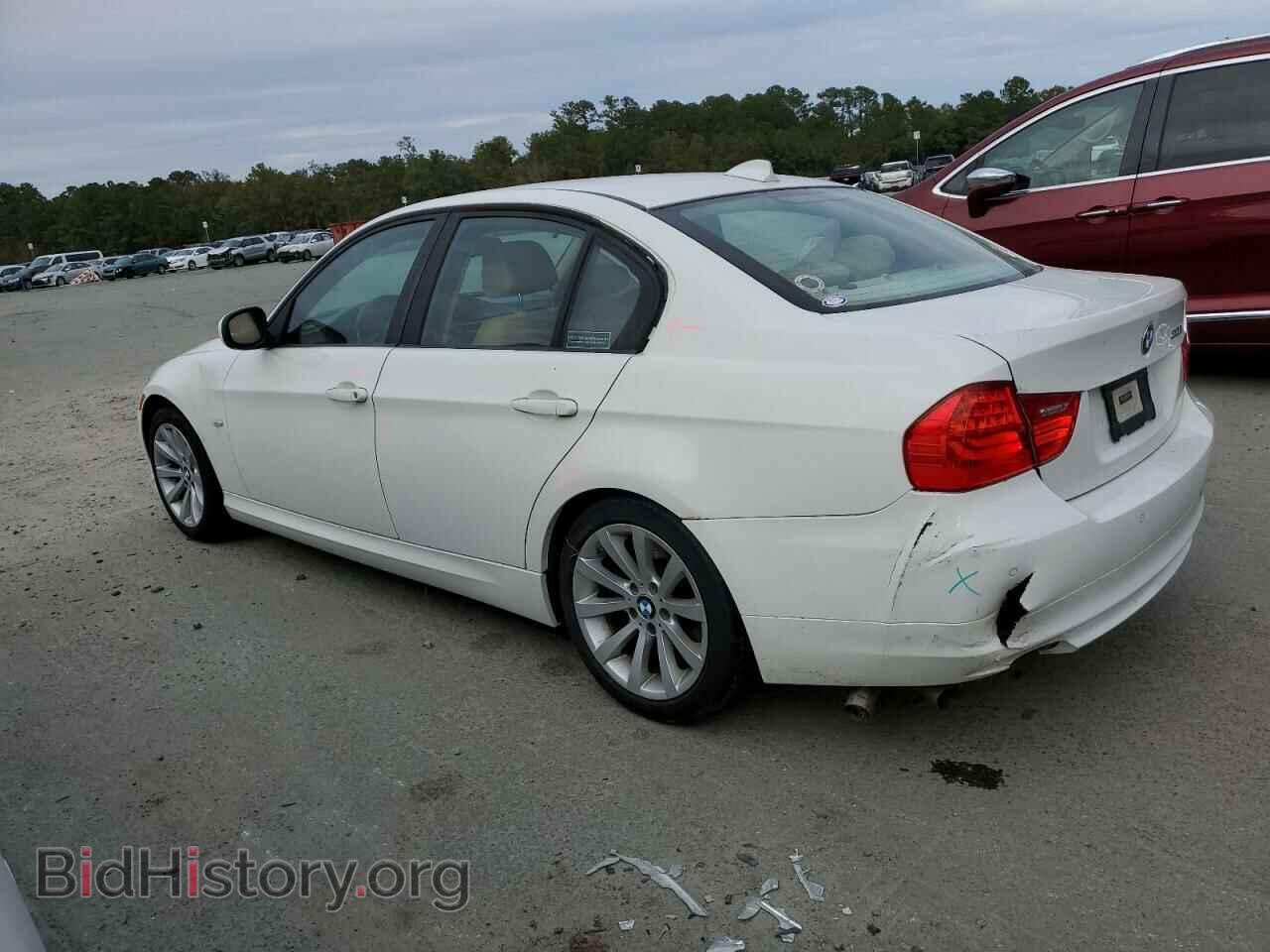 2011 BMW 3 SERIES - VIN: WBAPH7C59BE851627 - Фото 2