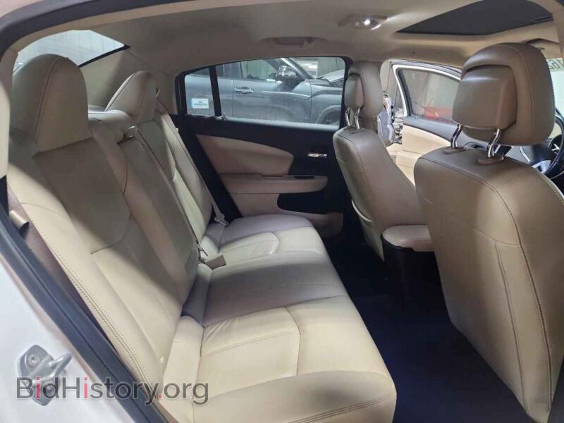 2013 Chrysler 200 (VIN 1C3CCBCG5DN504680) — фото 10 из 12