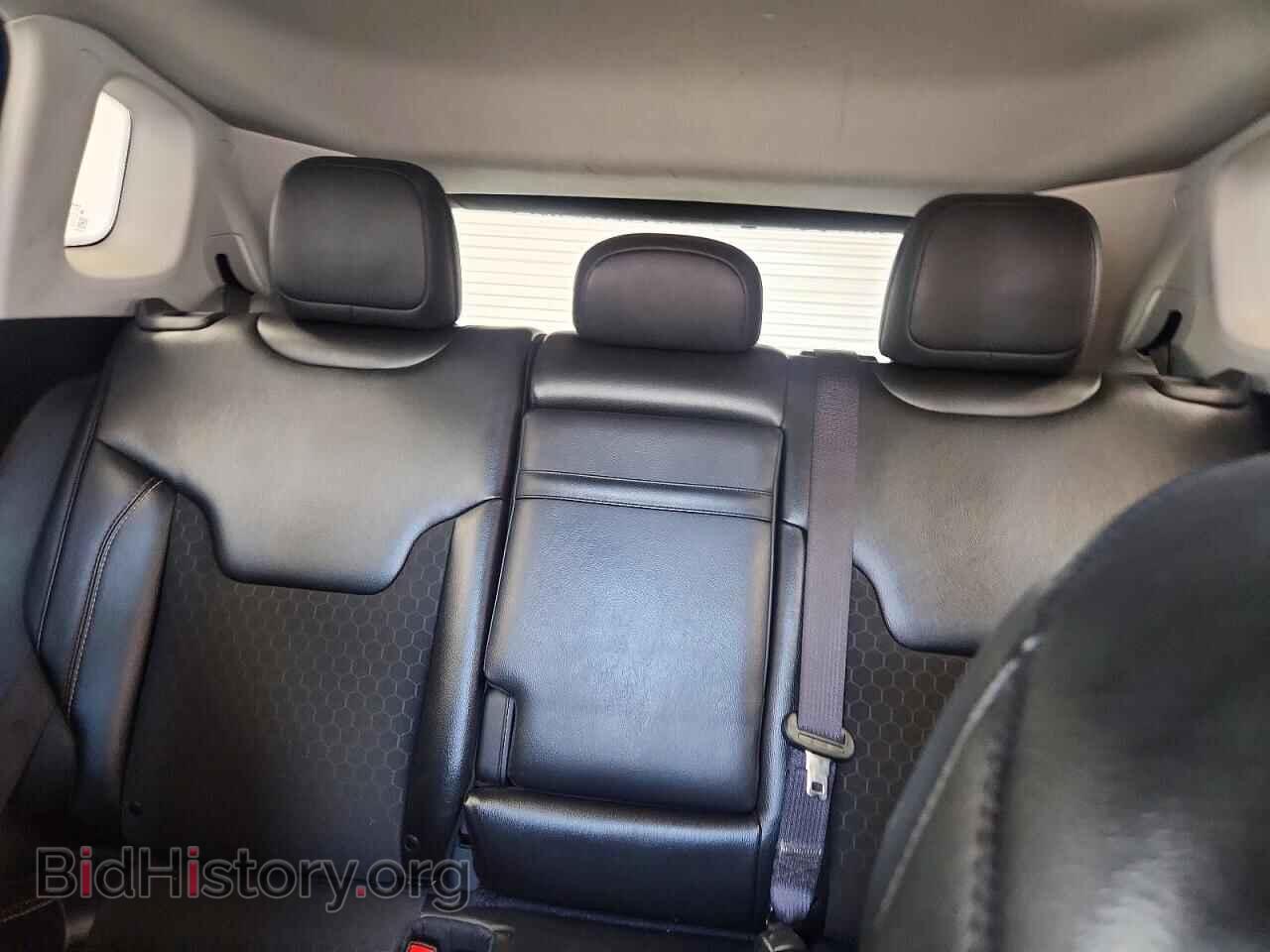 2020 Jeep COMPASS (VIN 3C4NJDBB3LT156856) — photo 10 of 13