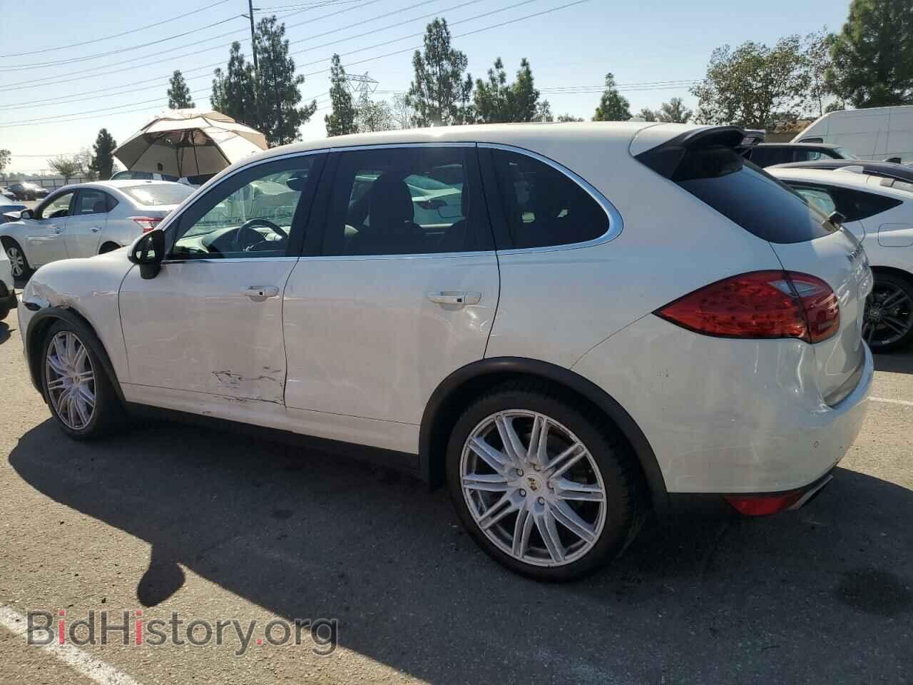 2011 PORSCHE CAYENNE - VIN: WP1AB2A28BLA52289 - Фото 2