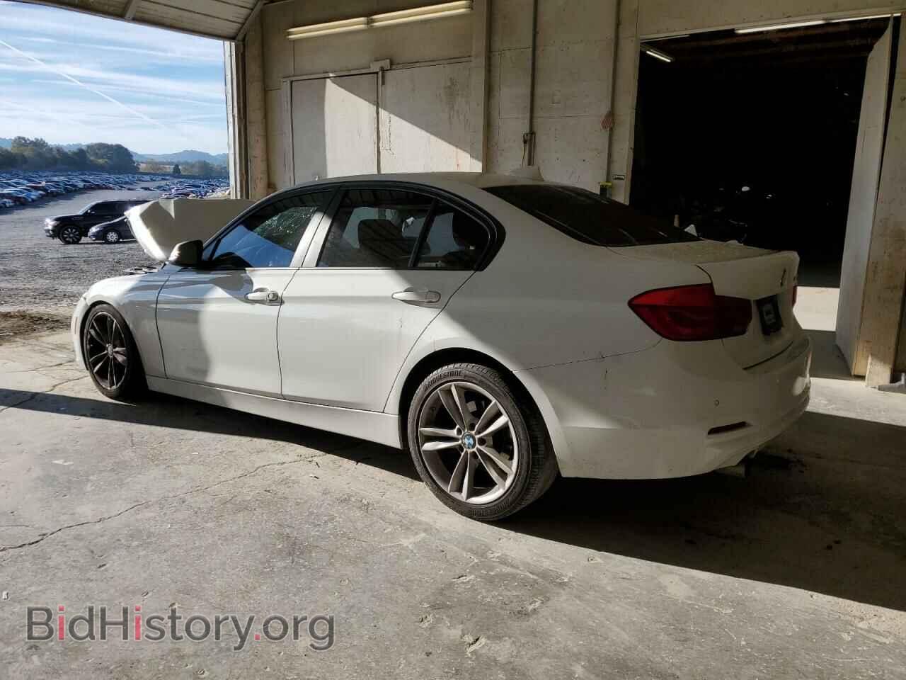 2016 BMW 3 SERIES - VIN: WBA8E1G54GNU12024 - Фото 2
