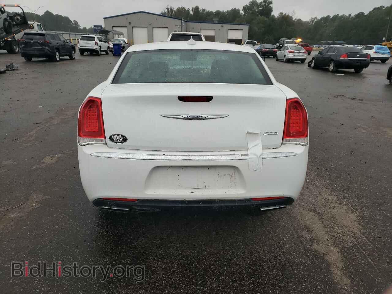 2016 CHRYSLER 300 - VIN: 2C3CCAAG9GH147515 - Фото 6
