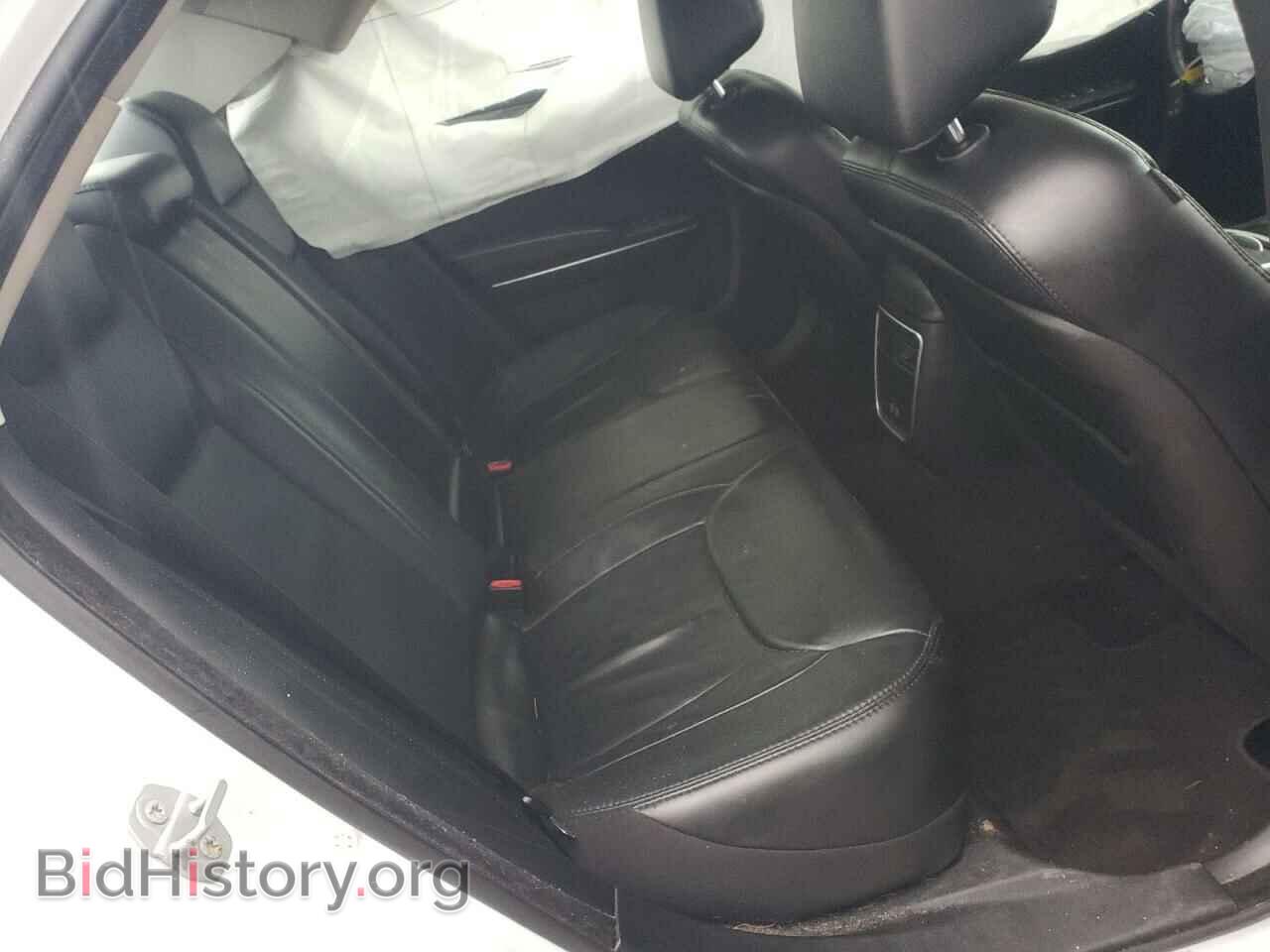 2016 CHRYSLER 300 - VIN: 2C3CCAAG9GH147515 - Фото 10