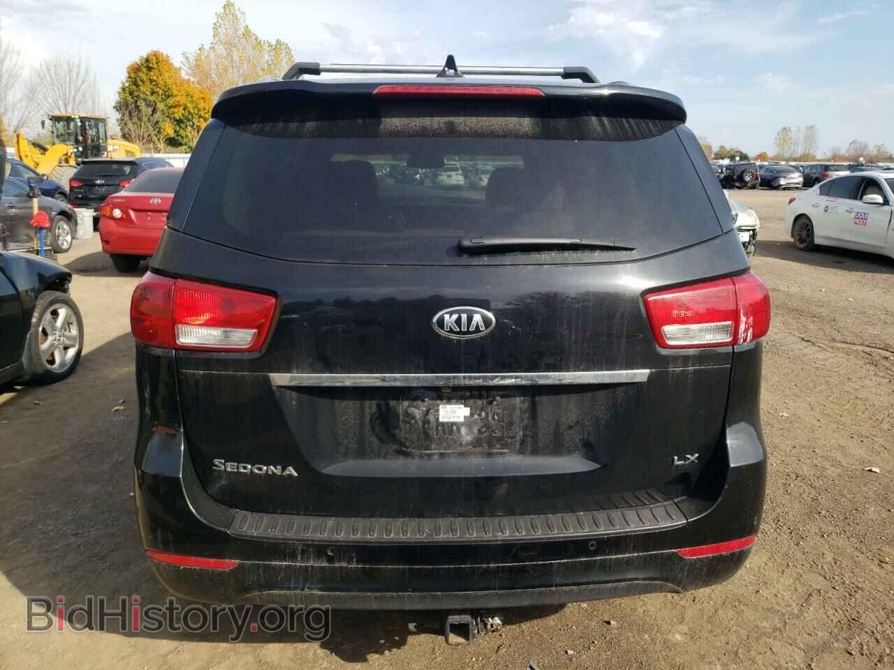 2018 KIA All Models - VIN: KNDMB5C19J6384338 - Фото 6