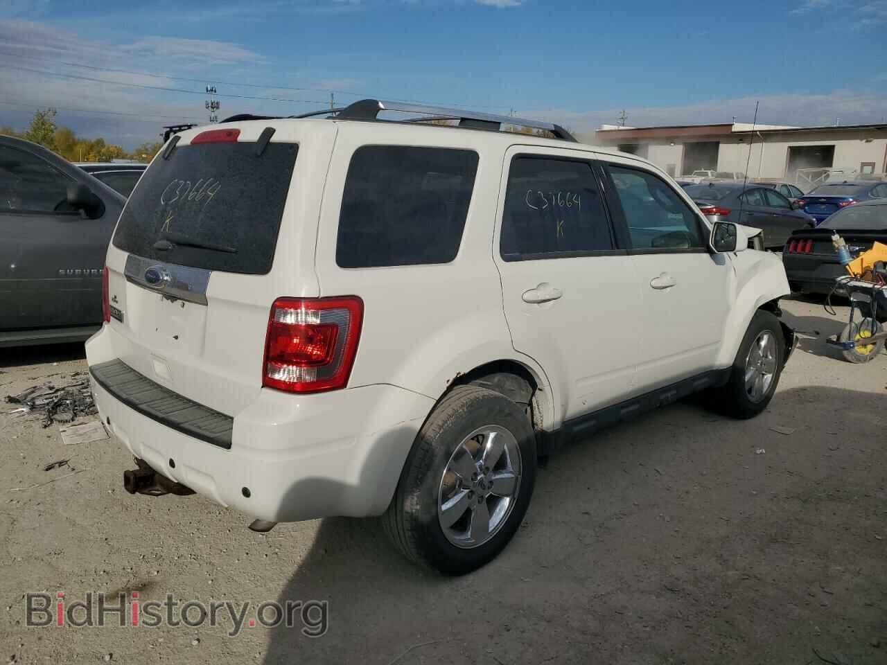 2011 FORD ESCAPE - VIN: 1FMCU9E77BKC37664 - Фото 3