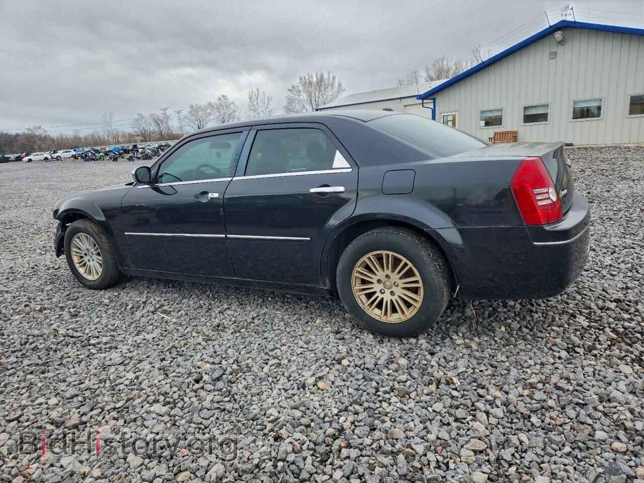 2010 CHRYSLER 300 - VIN: 2C3CA5CV2AH265826 - Фото 2