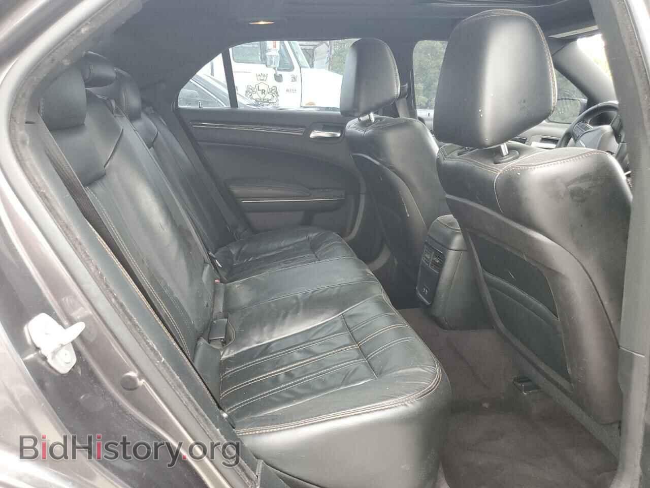 2016 CHRYSLER 300 - VIN: 2C3CCAGG3GH270704 - Фото 10