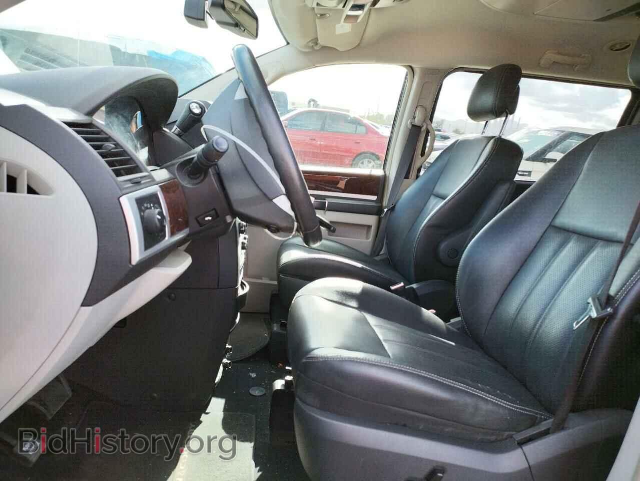 2010 CHRYSLER MINIVAN - VIN: 2A4RR8D12AR398912 - Photo 7